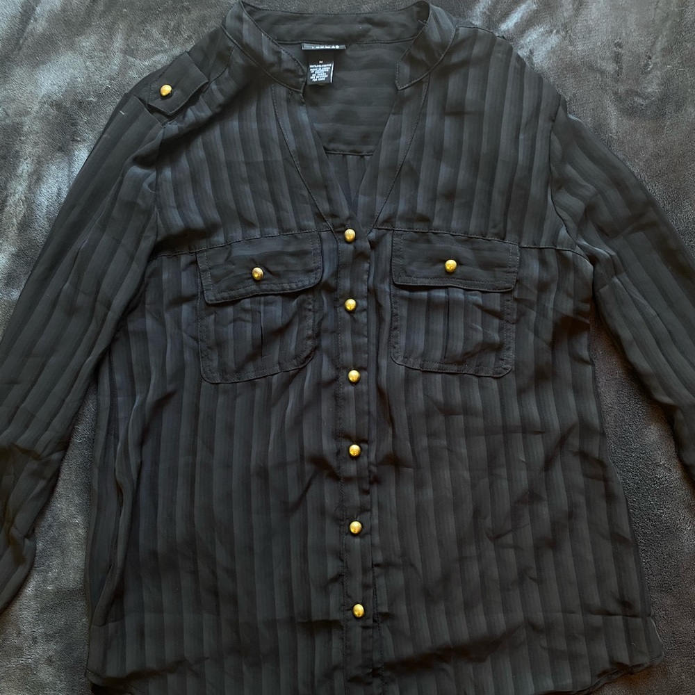 Rue21 Striped Women’s Button-Up